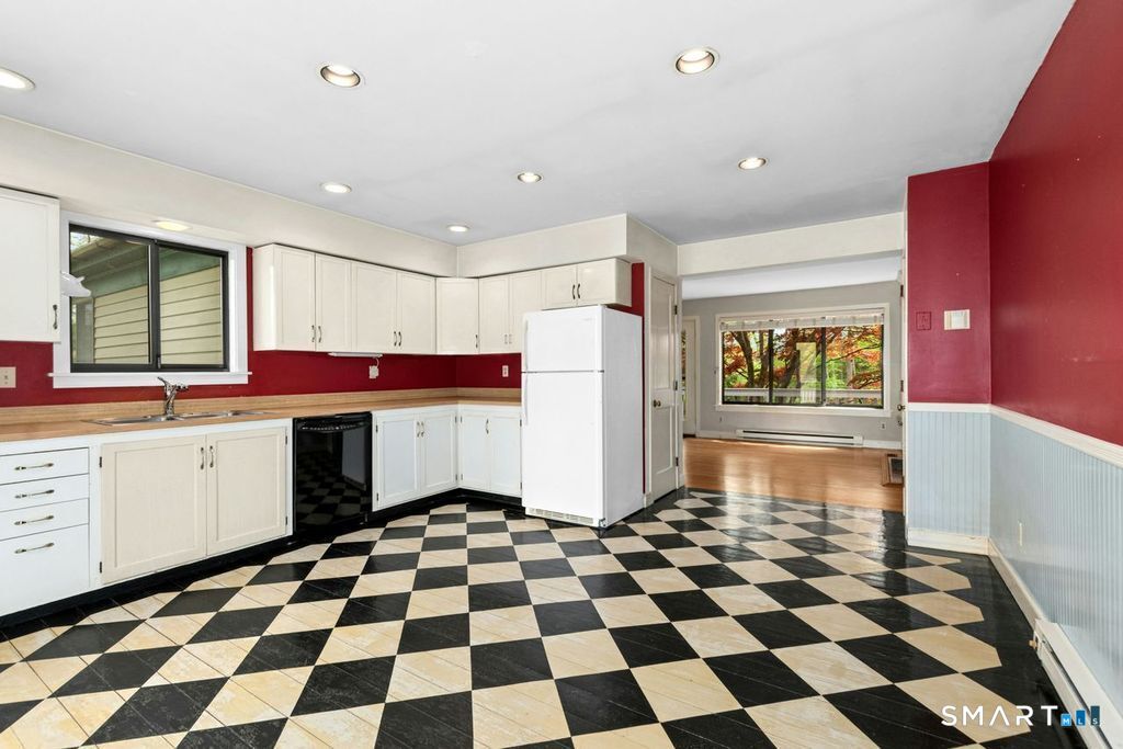 9 Sylvan Drive Ridgefield, CT 06877 - Photo 8 of 23