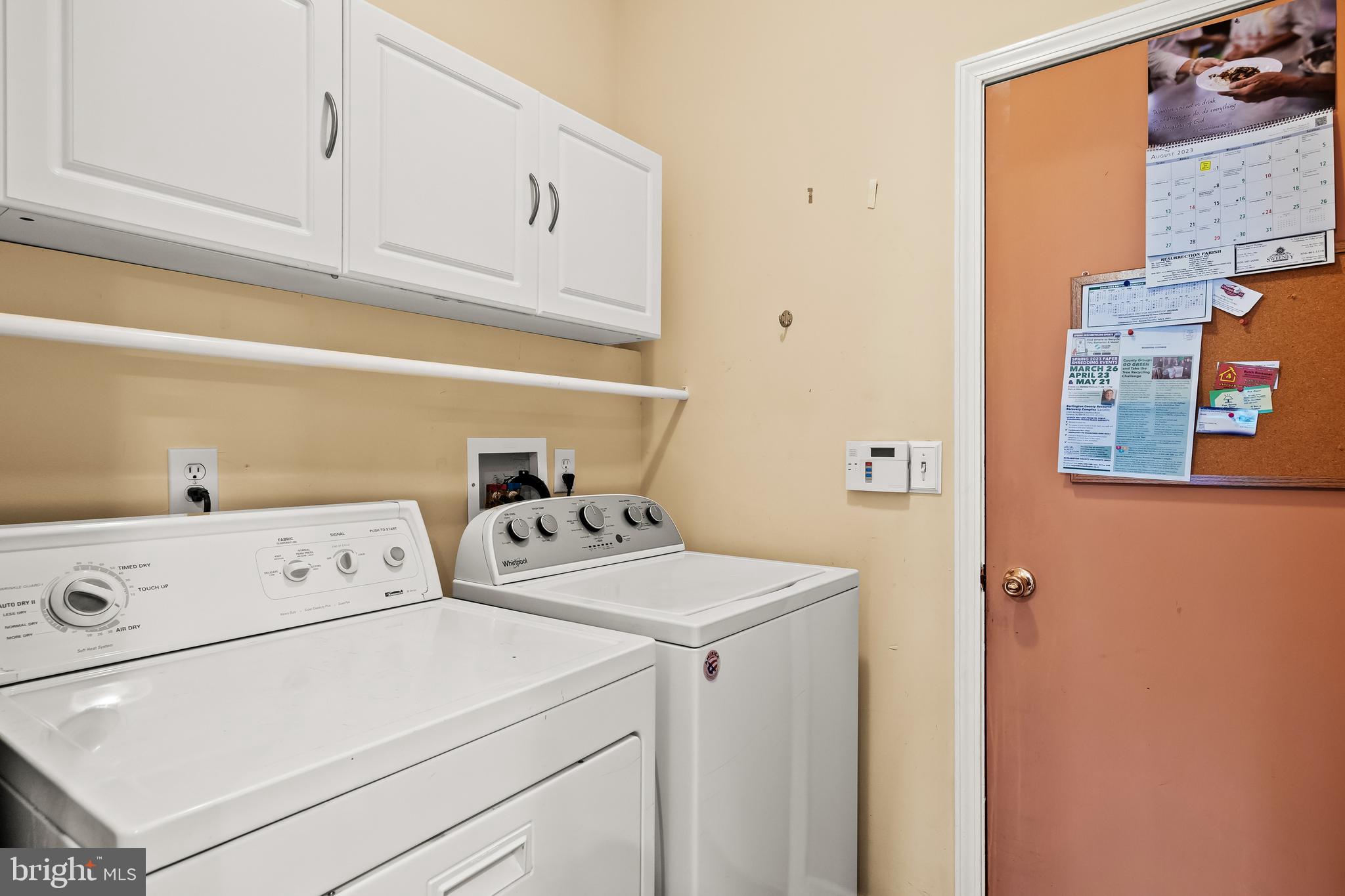27 Ashley Drive Delran, NJ 08075 - Photo 24 of 35 Laundry Room