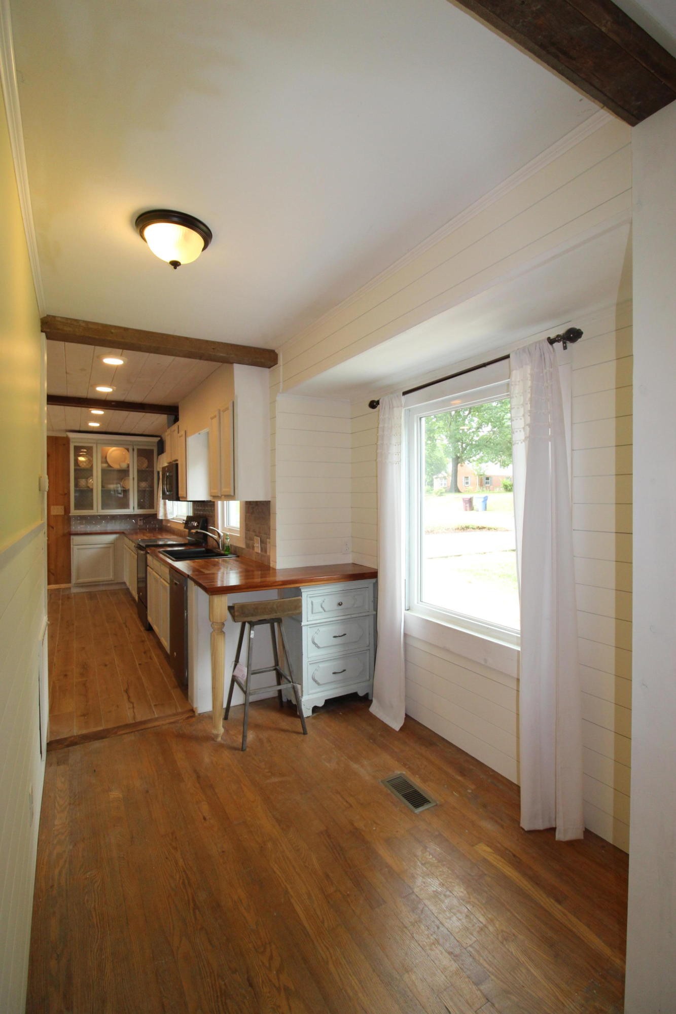 1823 Ramsay Street Alcoa, TN 37701 - Photo 12 of 36 Gallery Image 12