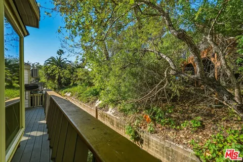$1,399,000 | 67 Paradise Cove Road, Malibu, CA 90265