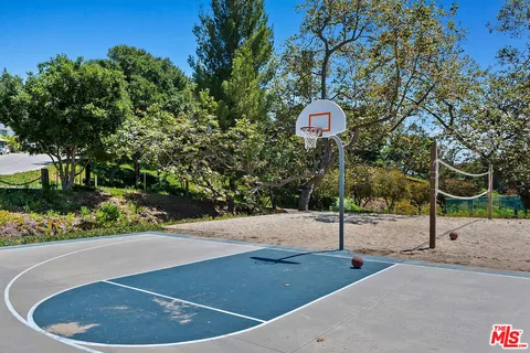 $1,399,000 | 67 Paradise Cove Road, Malibu, CA 90265