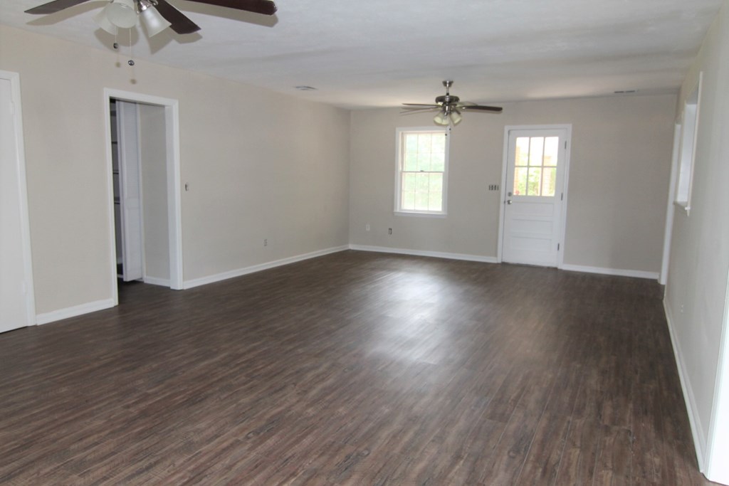 4814 Roxbury Drive Columbus, GA 31907 - Photo 2 of 15 Great Room