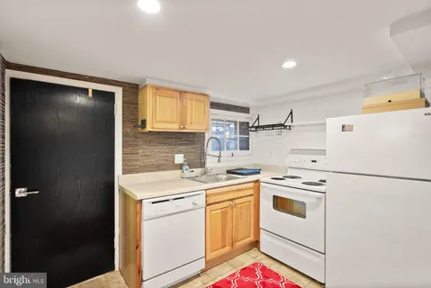 $1,749,000 | 1747 Swann Street Northwest, Washington, DC 20009