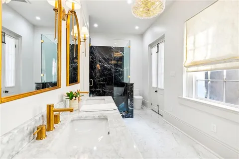 $1,895,000 | 520 Burgundy Street, New Orleans, LA 70112
