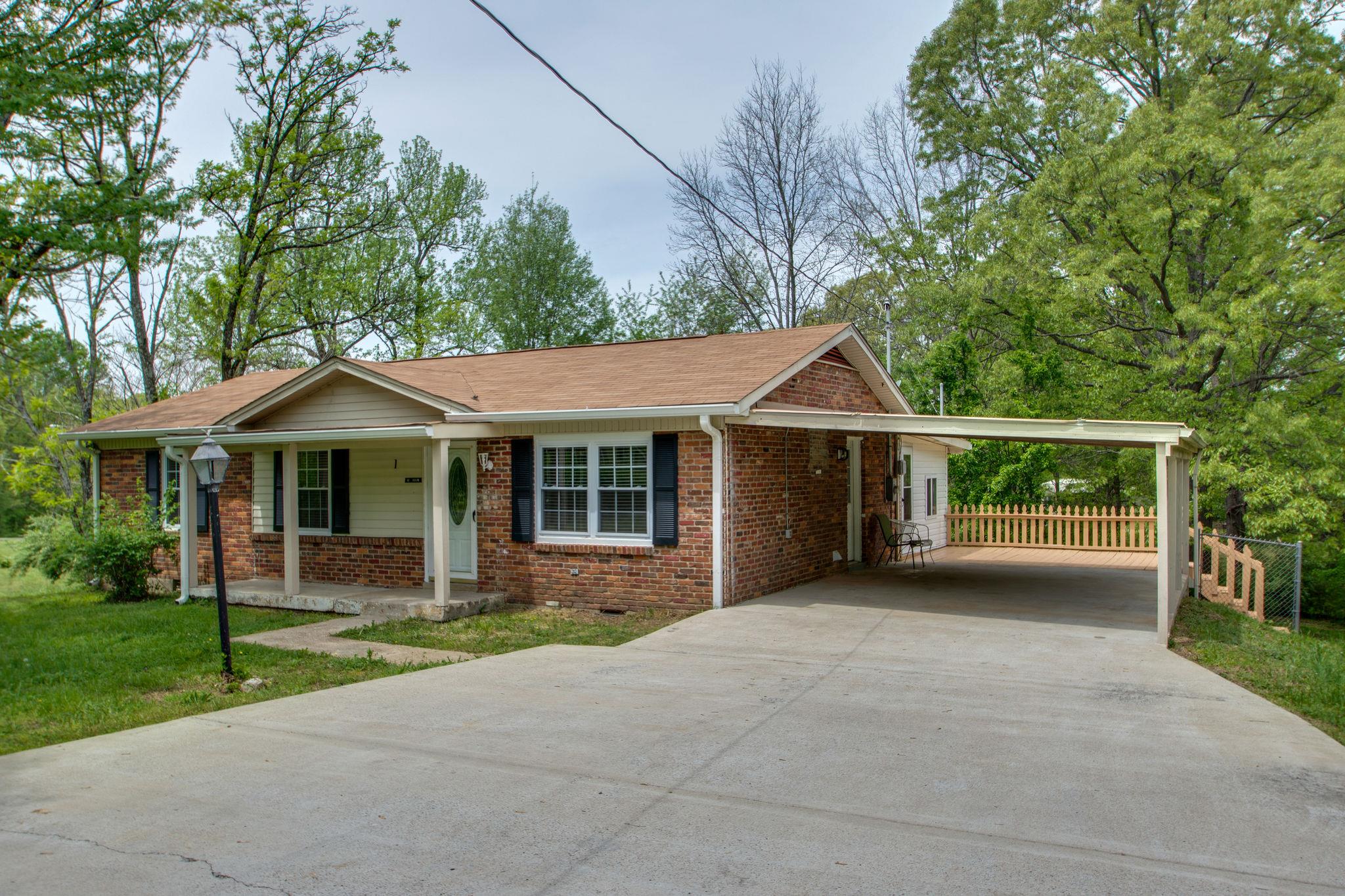 111 Hogin Road Dickson, TN 37055 - Photo 2 of 25 Gallery Image 2