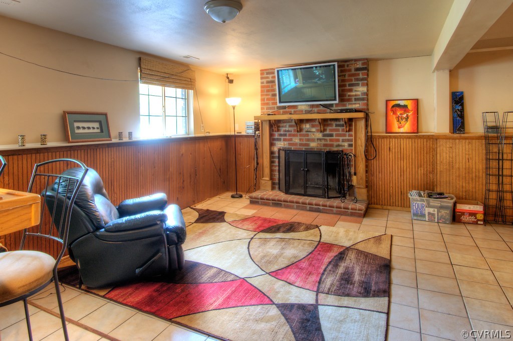 2402 Cox Road Henrico, VA 23233 - Photo 15 of 24 Gallery Image 15