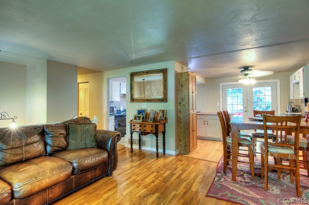 2402 Cox Road Henrico, VA 23233 - Photo 3 of 24 Gallery Image 3
