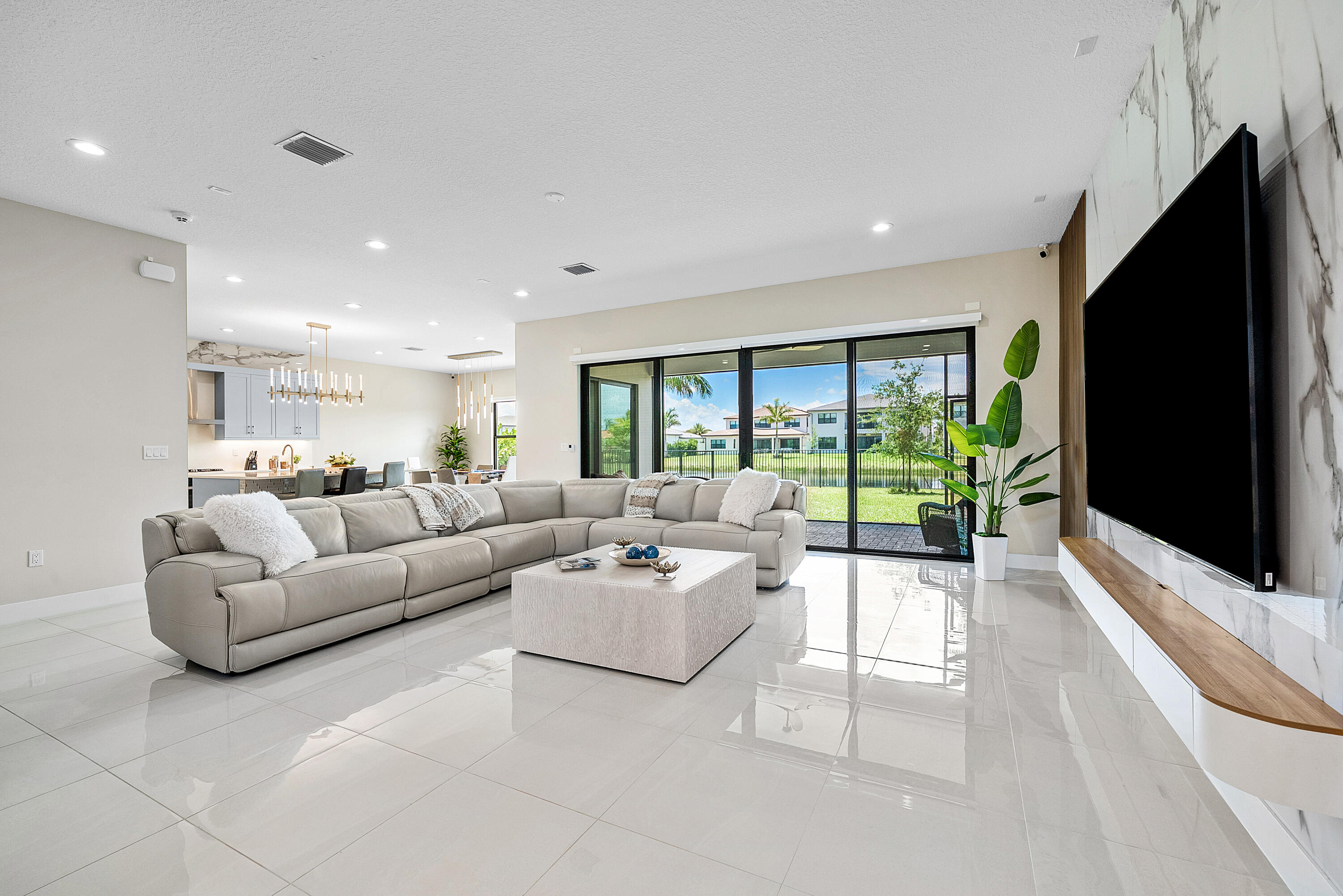 20021 Hirono Lane Boca Raton, FL 33434 - Photo 8 of 130 008-20021HironoLane-BocaRaton-FL-33434-F