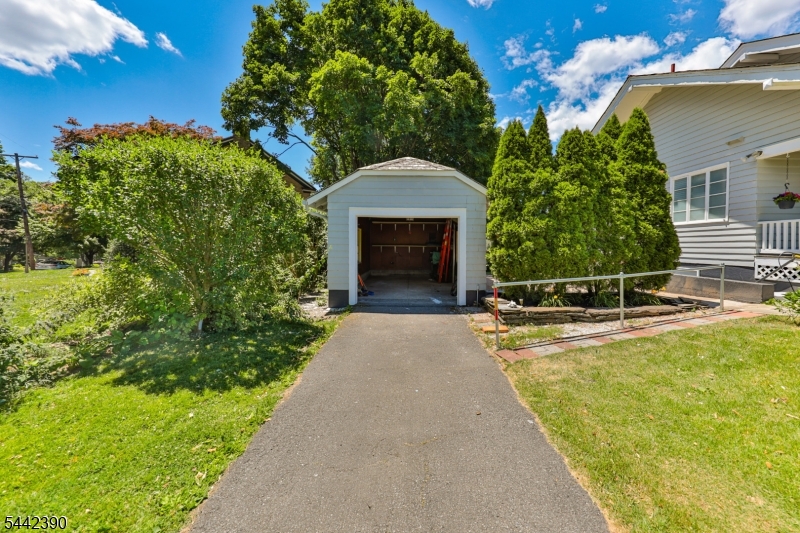670 Belvidere Road Phillipsburg, NJ 08865 - Photo 13 of 50