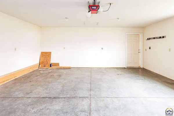 $210,000 | 132 Allen Hill Drive, Ogden, KS 66517