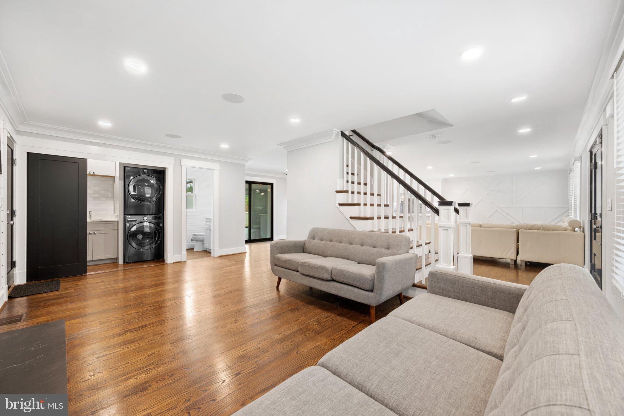15413 Peach Orchard Road Silver Spring, MD 20905 - Photo 7 of 45 Gallery Image 7