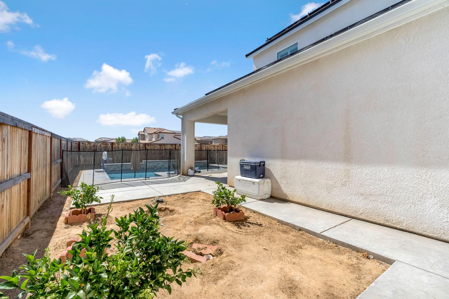 2468 Montana Avenue Clovis, CA 93619 - Photo 30 of 33