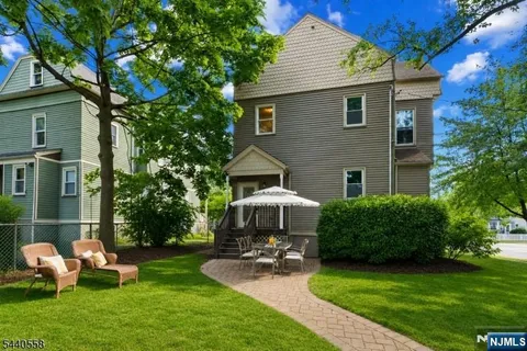 $699,000 | 129 Claremont Avenue, Unit 2, Montclair, NJ 07042