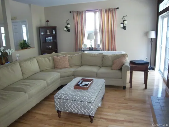 $5,500 | 36 Briarbrook Drive, Briarcliff Manor, NY 10510