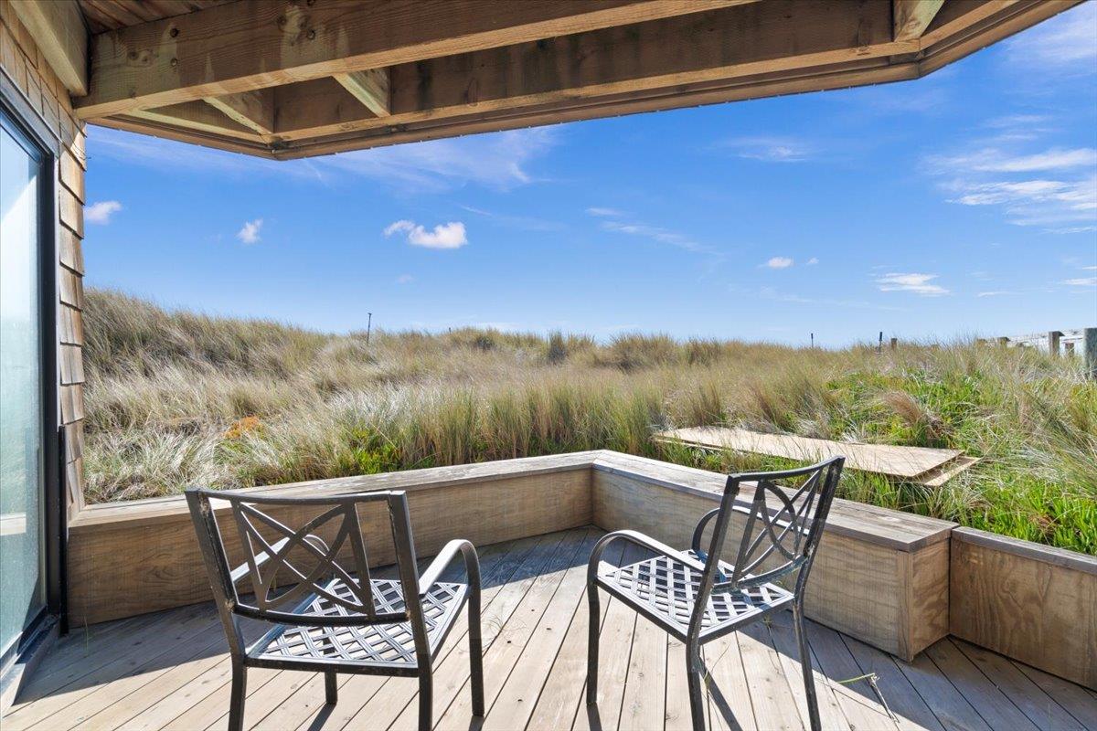 101 Shell Road, Unit 211 Watsonville, CA 95076 - Photo 4 of 29 a view of a couches on the roof deck