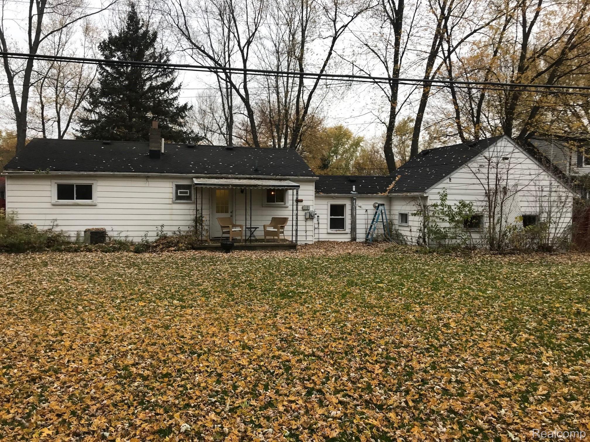 2843 Corinthia Drive Rochester, MI 48309 - Photo 9 of 9 IMG_9330.jpg
