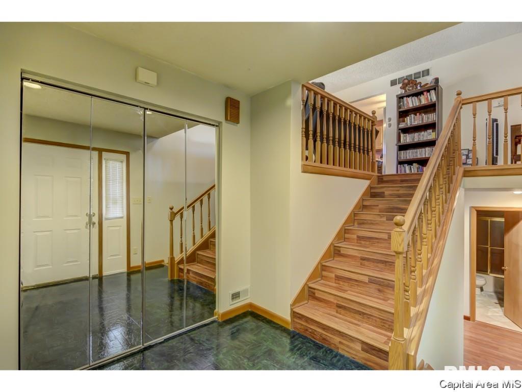 2729 York Road Springfield, IL 62703 - Photo 11 of 31