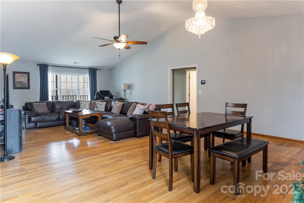 711 Crest Road Flat Rock, NC 28731 - Photo 14 of 36 Gallery Image 14
