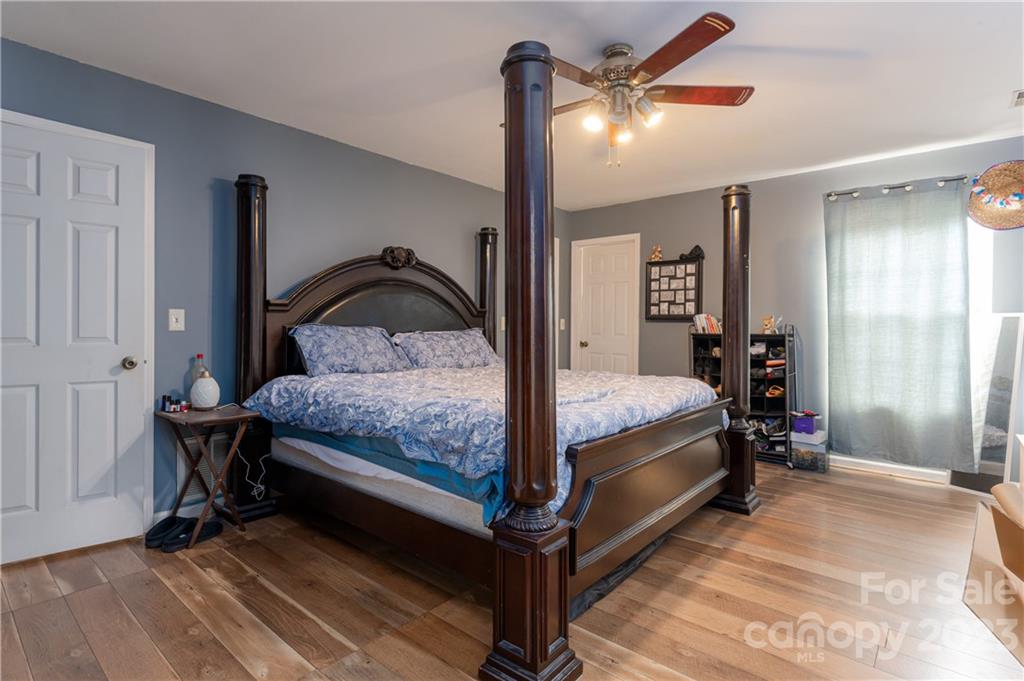 711 Crest Road Flat Rock, NC 28731 - Photo 20 of 36 Gallery Image 20