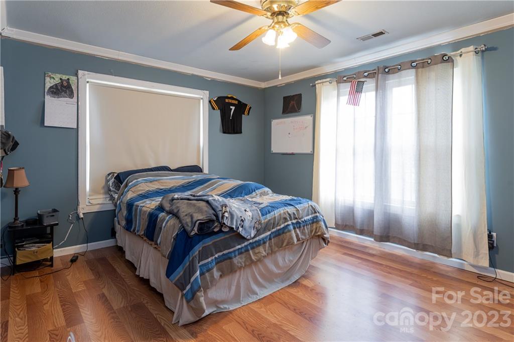 711 Crest Road Flat Rock, NC 28731 - Photo 23 of 36 Gallery Image 23