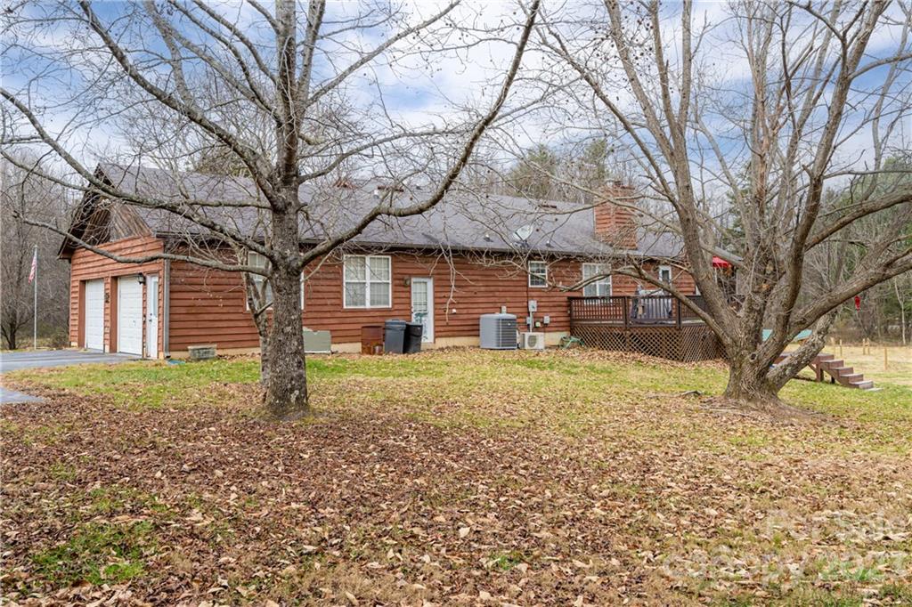711 Crest Road Flat Rock, NC 28731 - Photo 27 of 36 Gallery Image 27