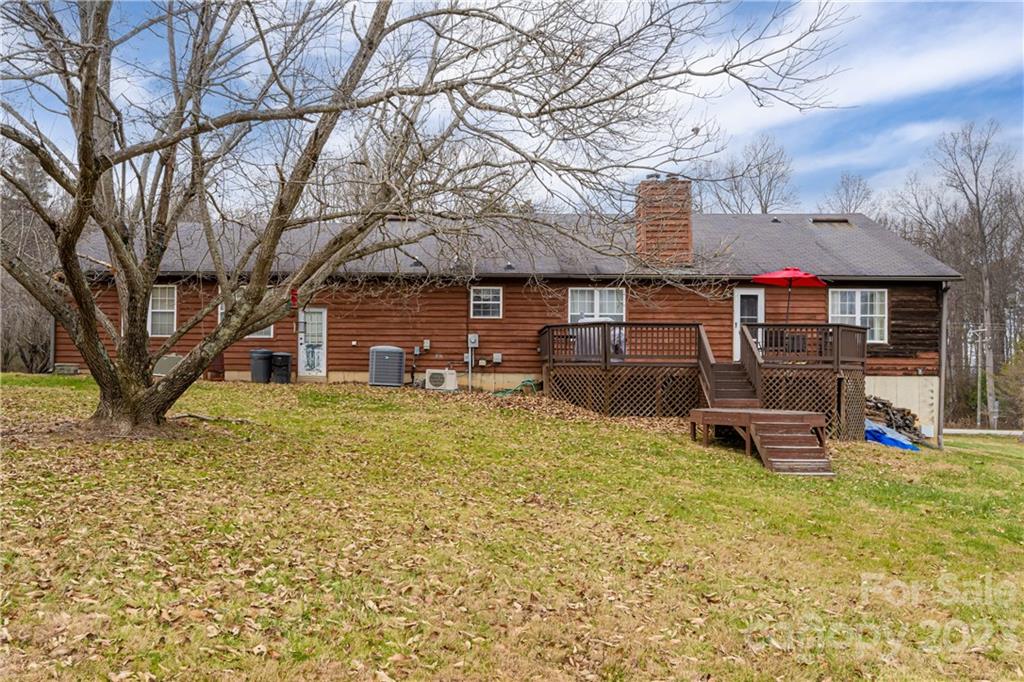 711 Crest Road Flat Rock, NC 28731 - Photo 28 of 36 Gallery Image 28