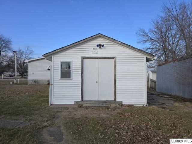 222 North Madison Street Carthage, IL 62321 - Photo 23 of 23