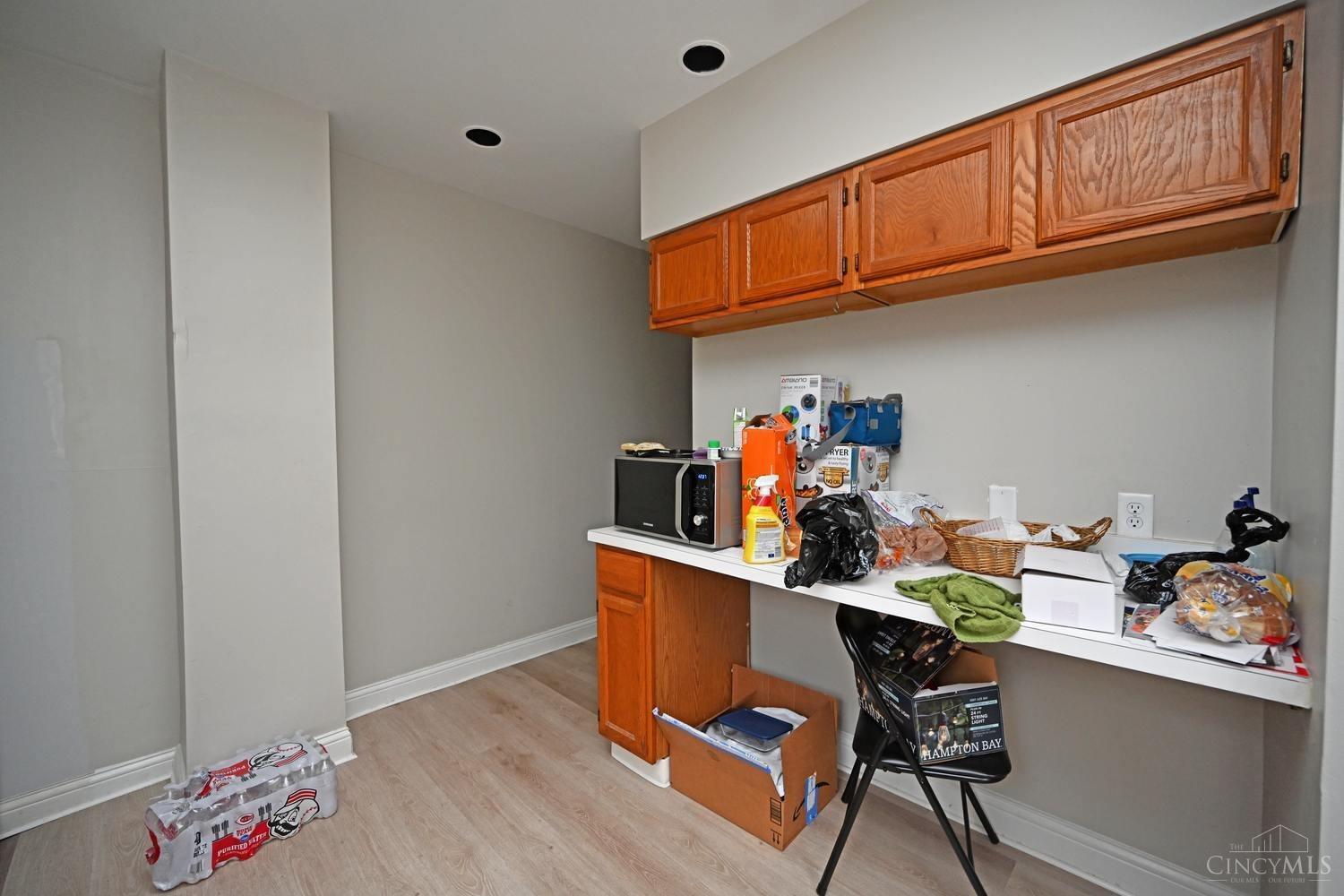 624 Riddle Road Cincinnati, OH 45220 - Photo 14 of 20 Gallery Image 14