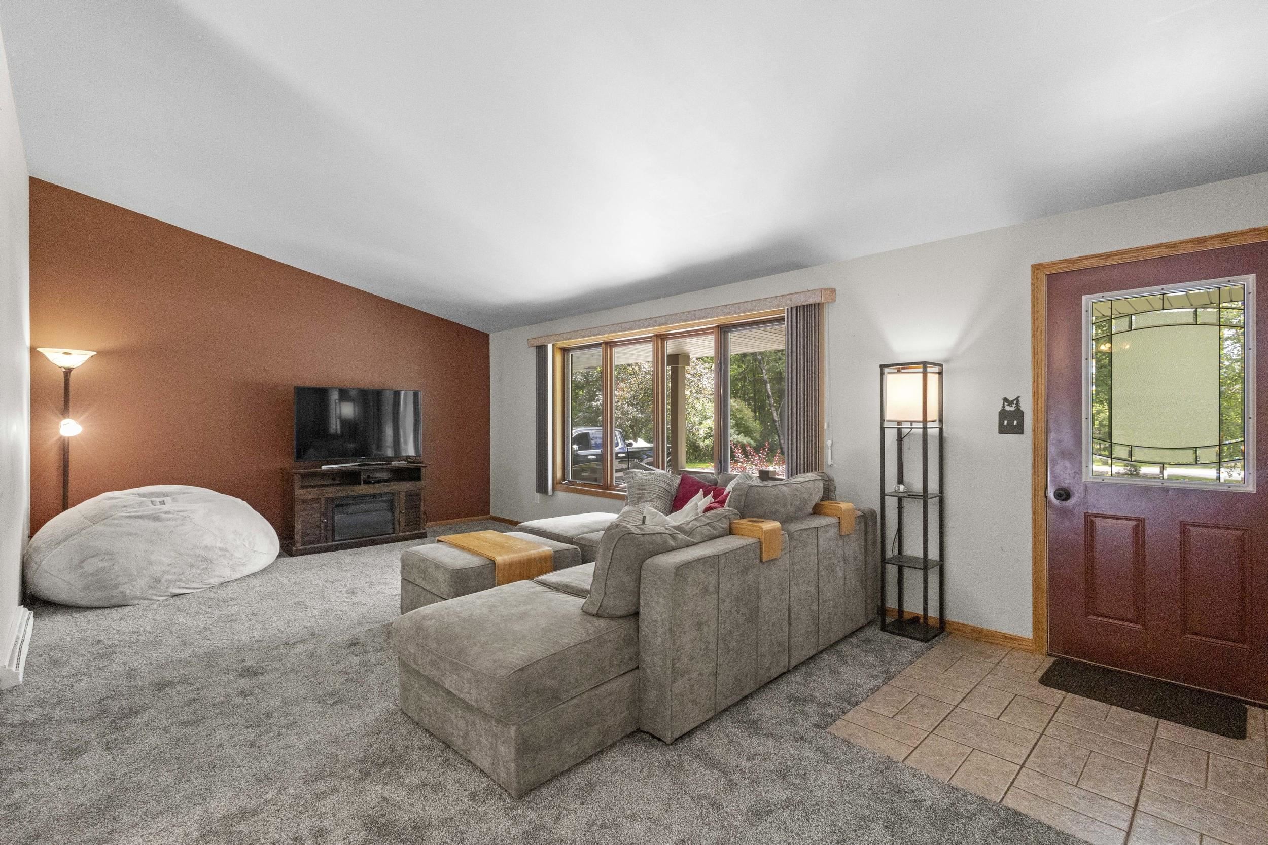 W2384 Sequin Road Marinette, WI 54143 - Photo 11 of 84