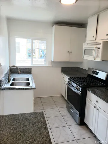 $1,150,000 | 541 Cerritos Avenue, Long Beach, CA 90802