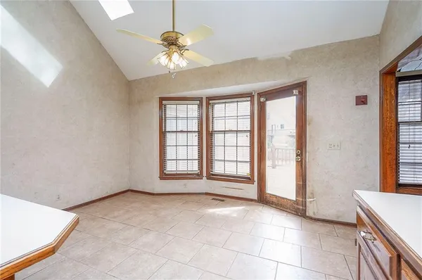 $750,000 | 4417 West 130th Street, Leawood, KS 66209