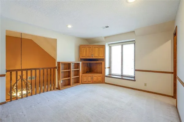 $750,000 | 4417 West 130th Street, Leawood, KS 66209