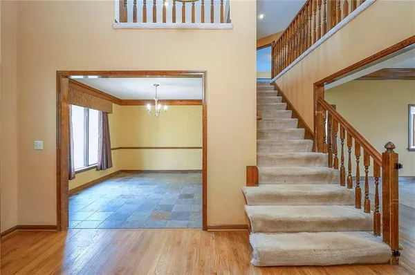 $750,000 | 4417 West 130th Street, Leawood, KS 66209
