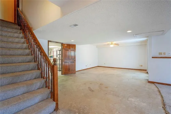 $750,000 | 4417 West 130th Street, Leawood, KS 66209