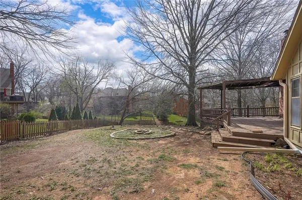 $750,000 | 4417 West 130th Street, Leawood, KS 66209