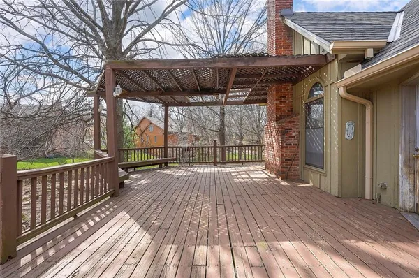 $750,000 | 4417 West 130th Street, Leawood, KS 66209