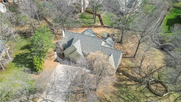 $750,000 | 4417 West 130th Street, Leawood, KS 66209