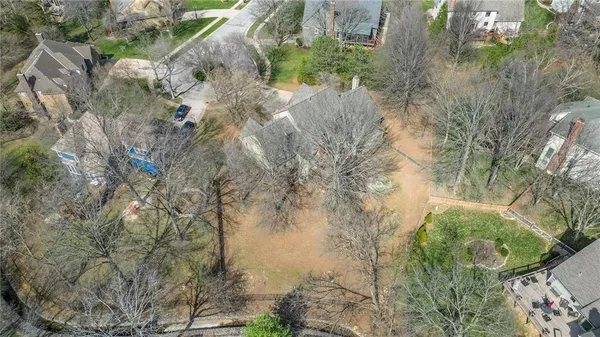 $750,000 | 4417 West 130th Street, Leawood, KS 66209