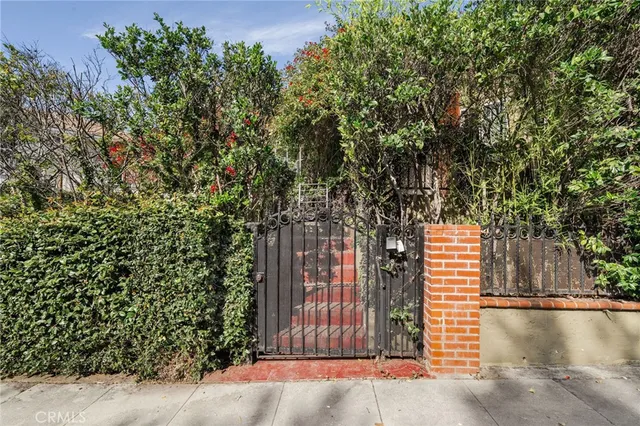 $1,149,000 | 3517 Ellsworth Street, Los Angeles, CA 90026