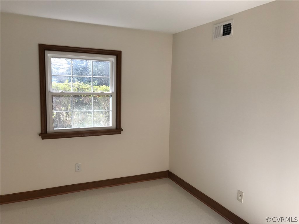 8220 Greenview Road Mechanicsville, VA 23111 - Photo 16 of 25