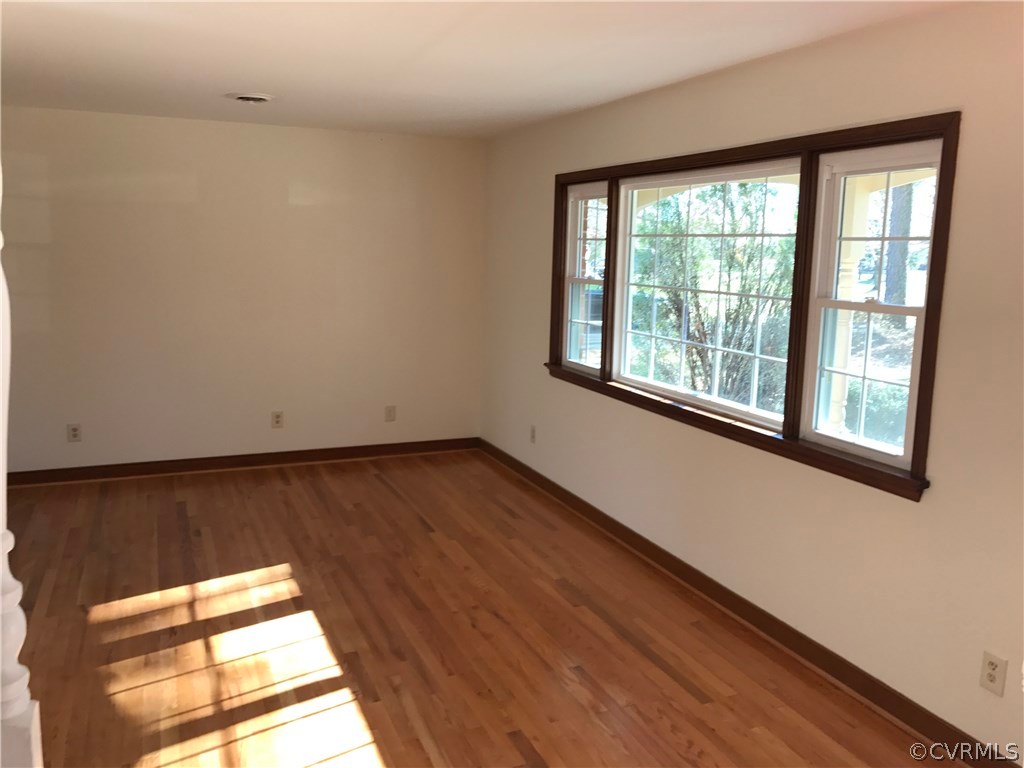 8220 Greenview Road Mechanicsville, VA 23111 - Photo 2 of 25