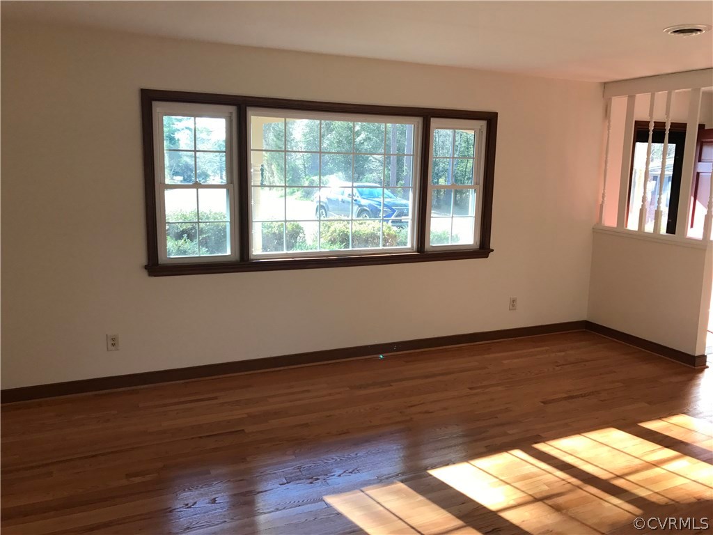 8220 Greenview Road Mechanicsville, VA 23111 - Photo 5 of 25