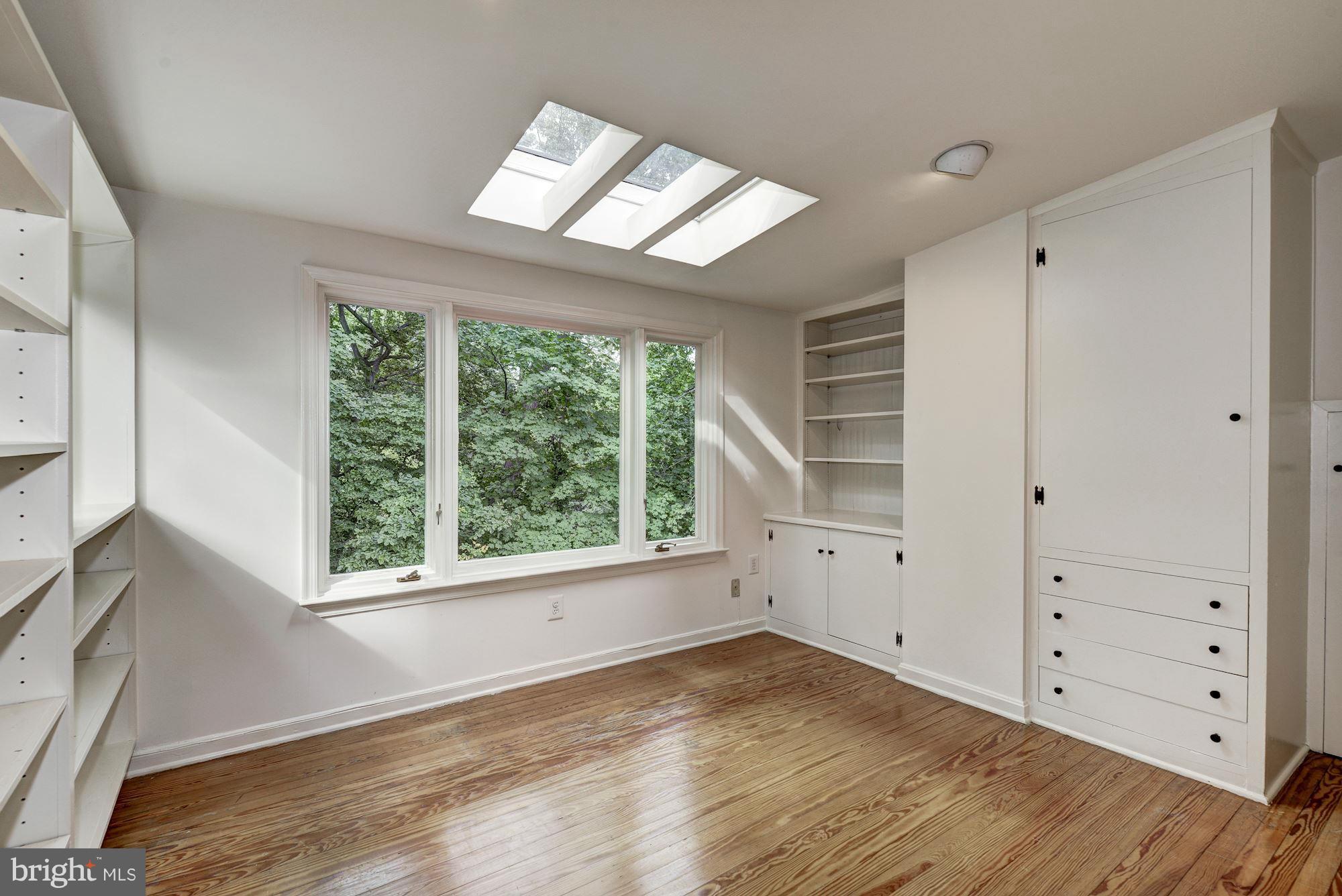 3035 Rodman Street Northwest Washington, DC 20008 - Photo 15 of 20 Bedroom #2 on Second Level