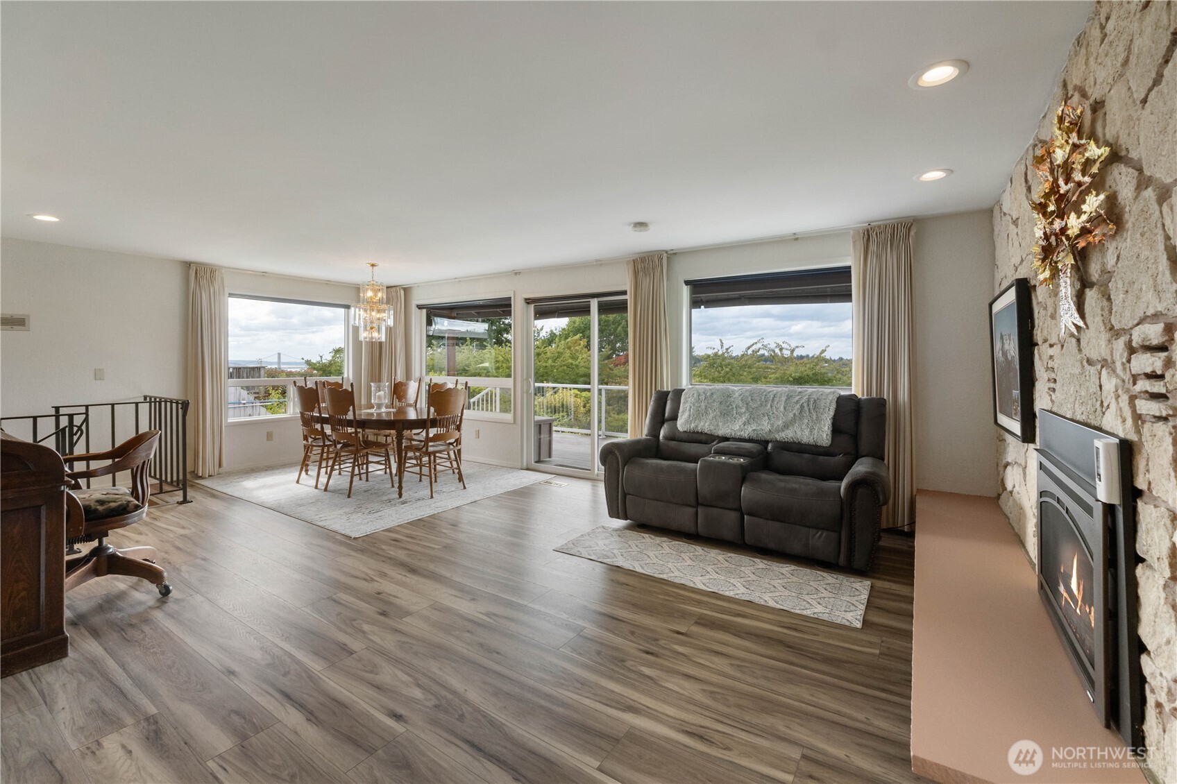 4911 Mildred Street Tacoma, WA 98407 - Photo 14 of 40 a living room with furniture and a large window