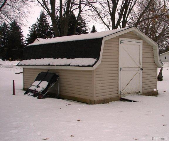 6736 Jones Road North Branch, MI 48461 - Photo 23 of 24 Shed.jpg