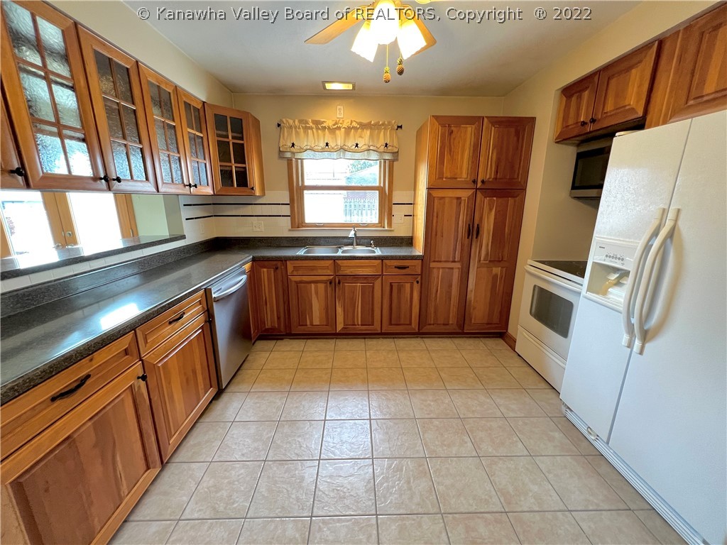 2023 Mason Boulevard Point Pleasant, WV 25550 - Photo 14 of 48 Gallery Image 14