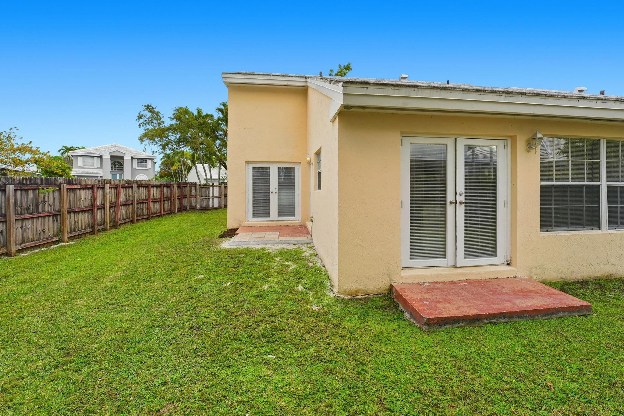 11242 Southwest 64th Lane Miami, FL 33173 - Photo 32 of 35 Photo 32