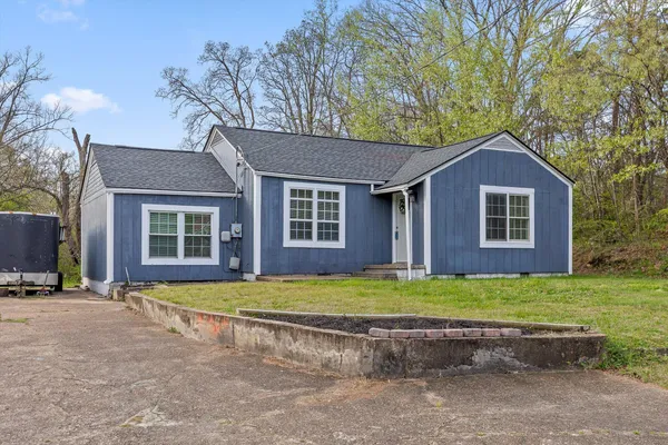 $185,000 | 205 Georgia Street, Rossville, GA 30741