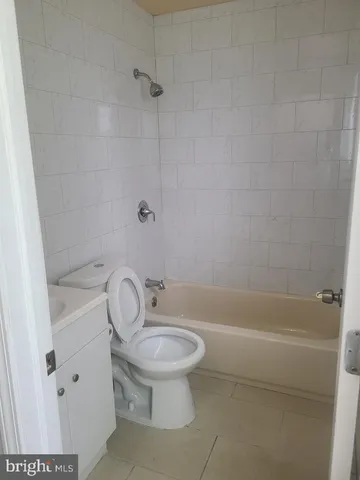 $1,100 | 4918 Locust Street, Unit 3, Philadelphia, PA 19139