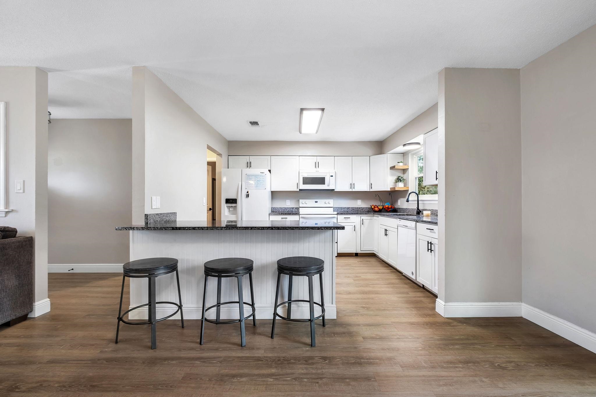 240 Intrepid Court Tallahassee, FL 32312 - Photo 10 of 39